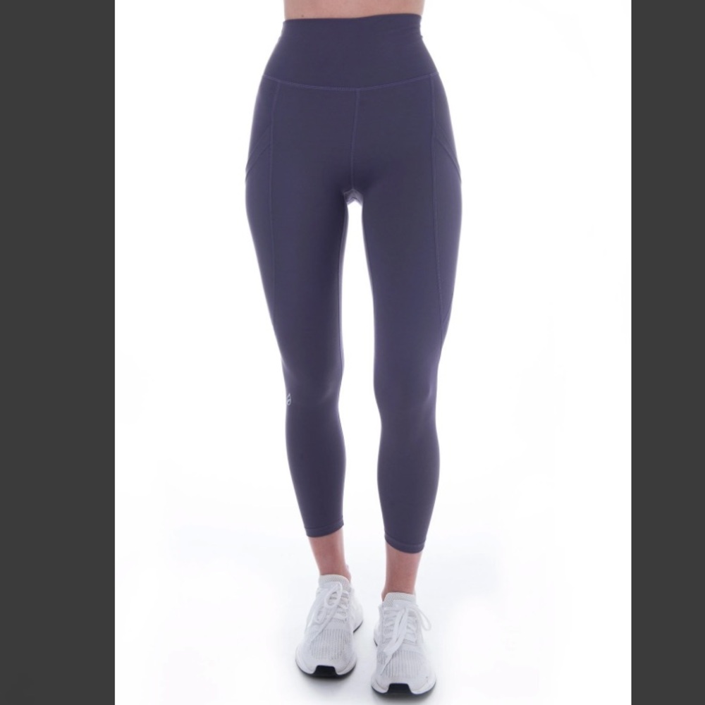 P’tula - The Alainah Pocket Legging: Concord Grape